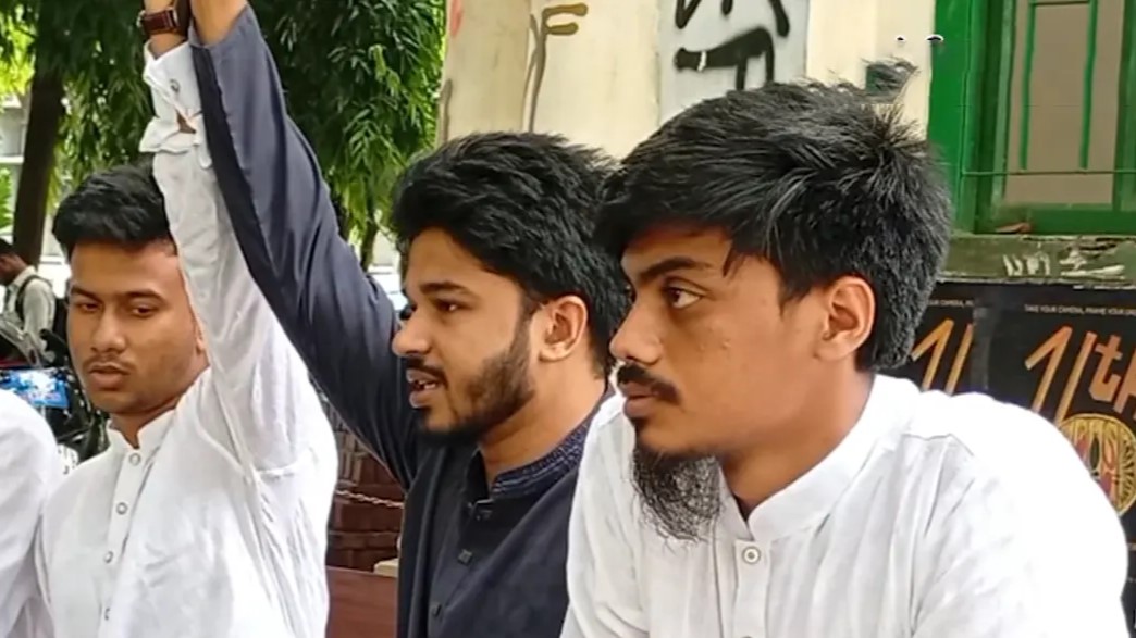 ছাত্রদলের প্যানেলকে ভিপি প্রার্থী সমর্থন জানিয়ে সরে গেলেন